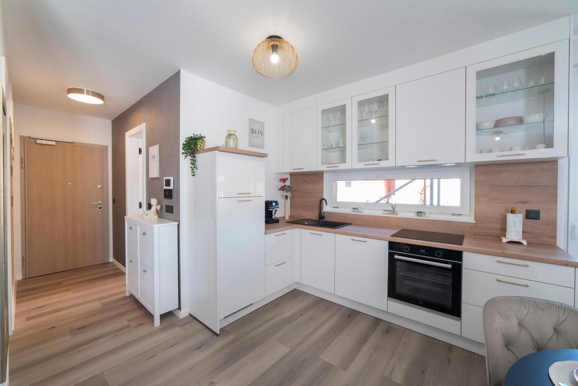 Apartment Lemm 500M From The Arena Загреб Екстериор снимка